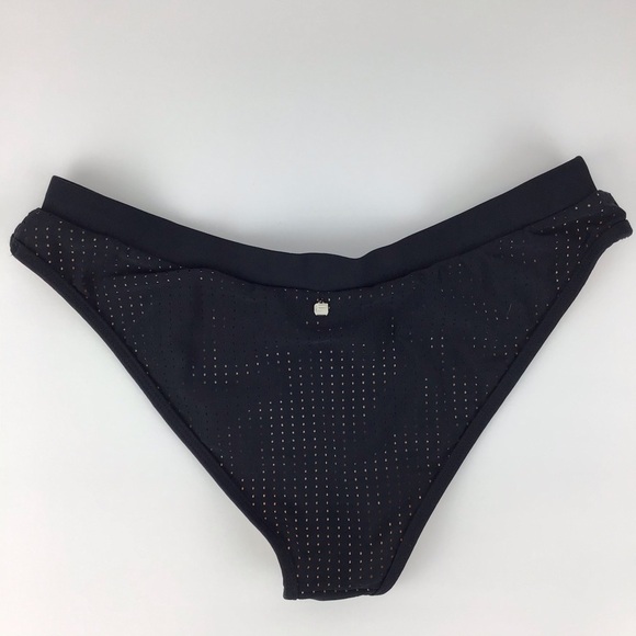 Fabletics Black Valentina Cheeky Bottom l Medium - Picture 2 of 8